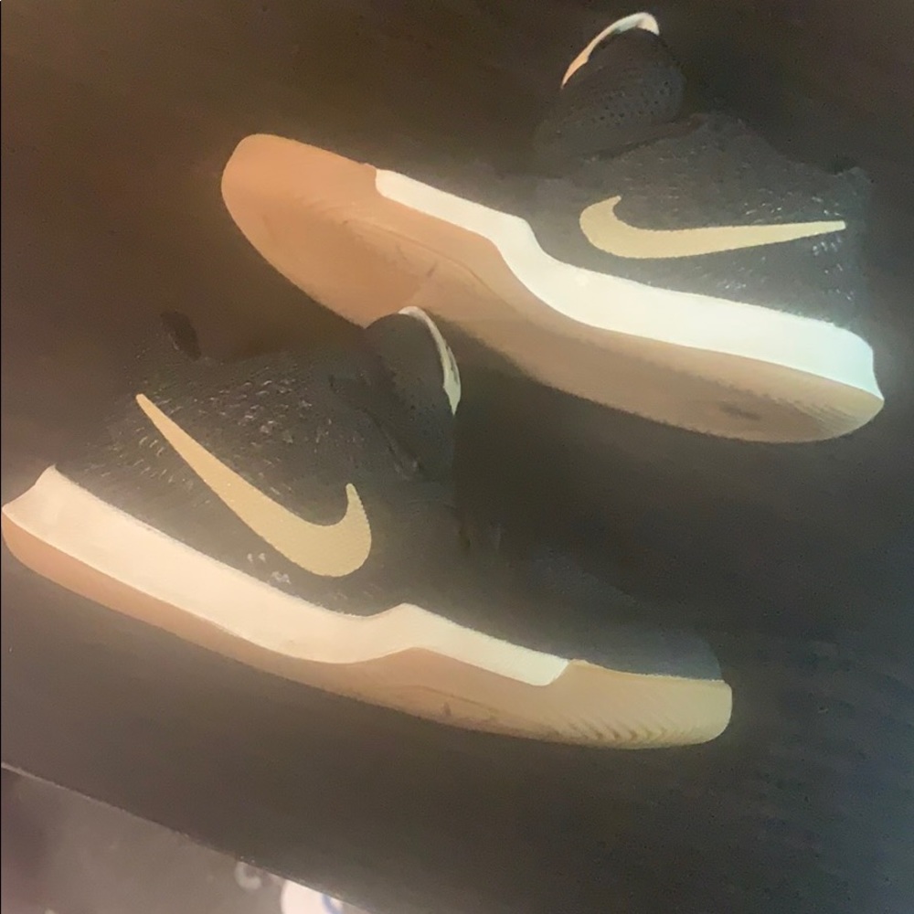 Kyrie’s Nike